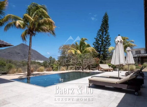 photo 6 Prestigious Villa on the West Coast