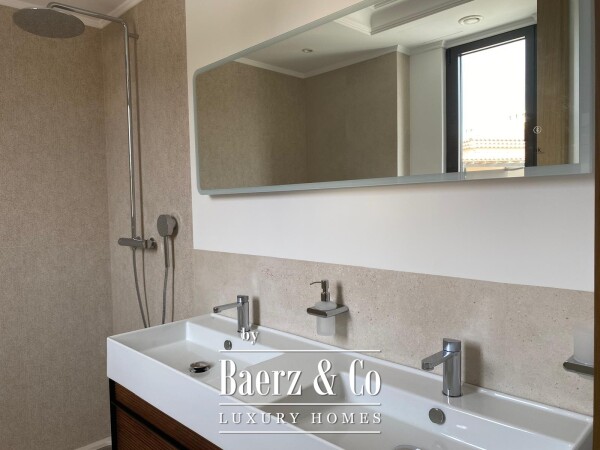 photo 7 New constructed villa first line of the ocean