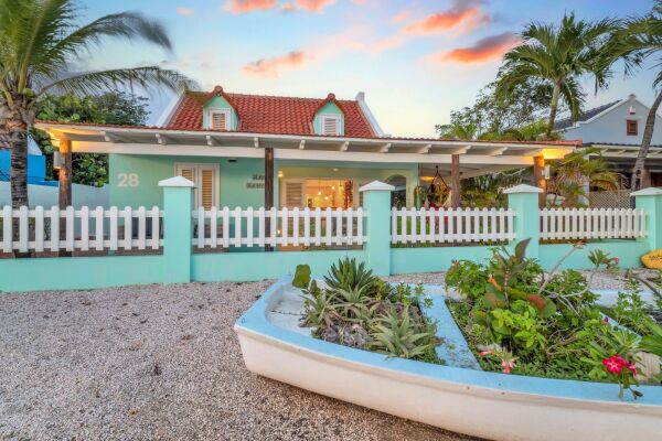 photo 19 Oceanfront Living in the Heart of Kralendijk