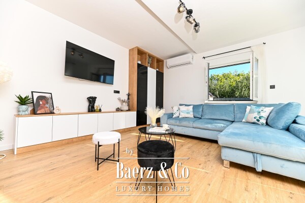 photo 5 Kaštela, newly built house with swimming pool and sea view