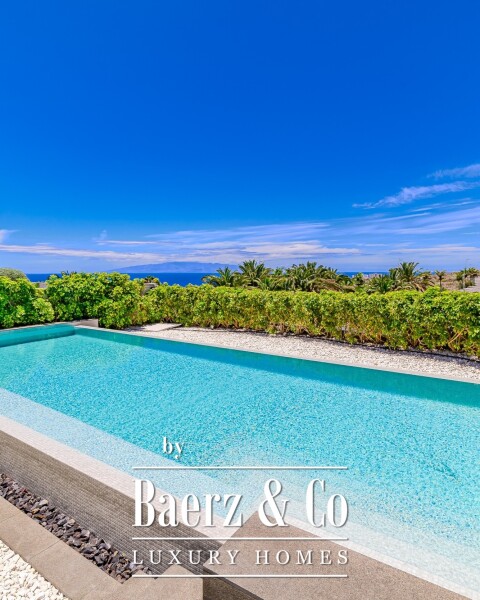 photo 1 Luxury high-end villa in the Costa Adeje Golf, Tenerife