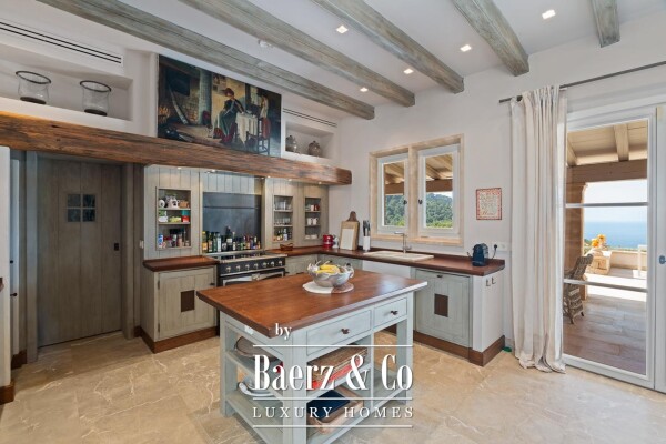 photo 11 Luxury villa with panoramic sea views and unforgettable sunsets