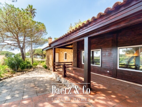 photo 16 Single storey 3 bedroom villa with swimming pool, tennis court and plot of 5,320 sqm in Fontanelas, Sintra