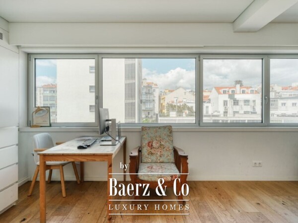 photo 9 Modern Two Bedroom Apartment with Elevator, Garage and Storage Room in Estrela, Lisbon
