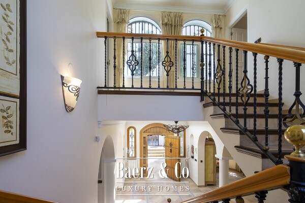 photo 16 Elegant Andalusian-style villa with guest apartments and panoramic views