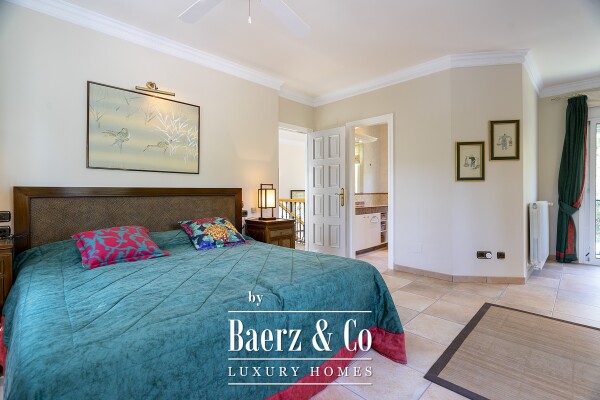 photo 19 Elegant Andalusian-style villa with guest apartments and panoramic views