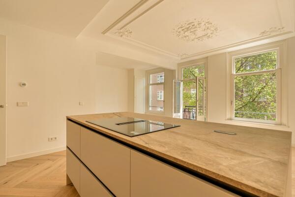 photo 11 Tweede Helmersstraat 8 2