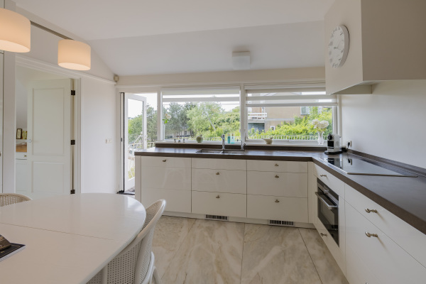 photo 27 Erasmusweg 11