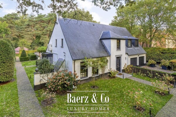 photo 3 Stijlvolle villa met binnen zwembad!